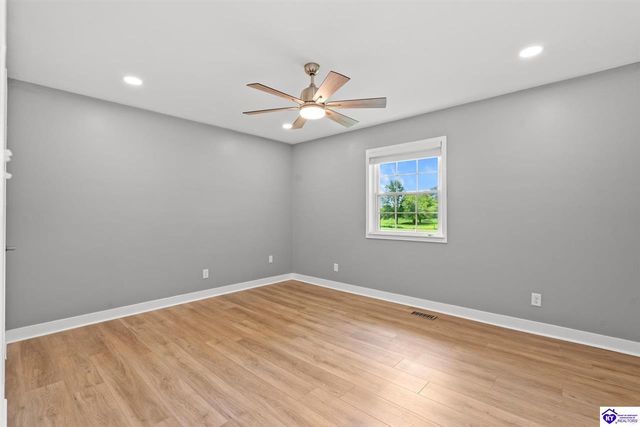 1402 Deckard School Road, Rineyville, KY 40162