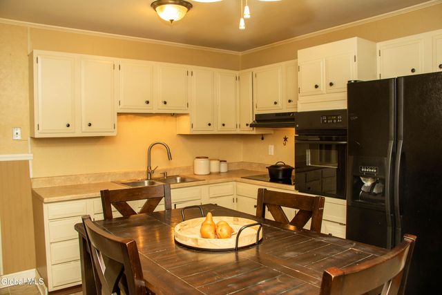 304 Dearborn Avenue, Schenectady, NY 12304