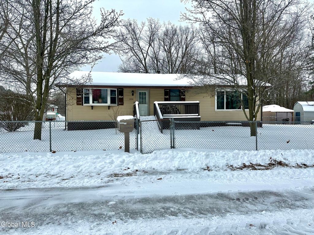 304 Dearborn Avenue, Schenectady, NY 12304