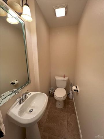 2002 Butkus Drive, Edinburg, TX 78542