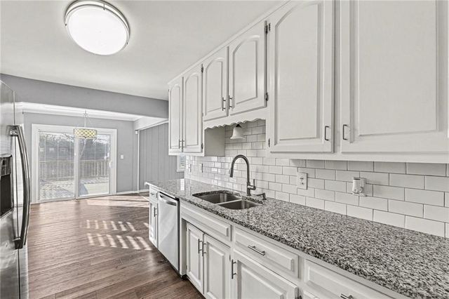 8002 Evanston Avenue, Raytown, MO 64138