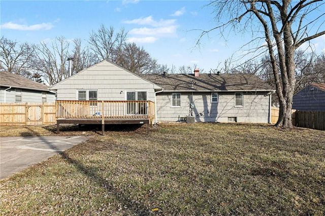 8002 Evanston Avenue, Raytown, MO 64138