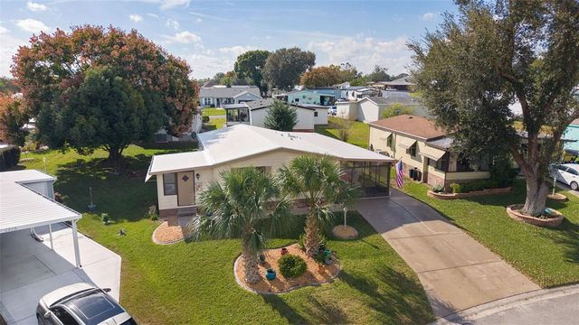 1717 PALM AIRE DRIVE, Lady Lake, FL 32159