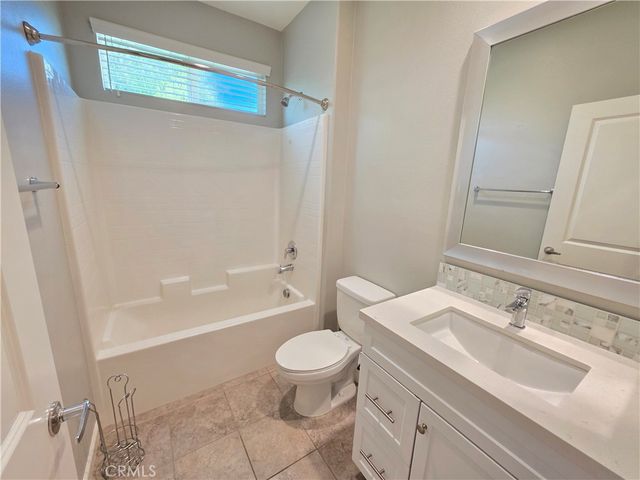14910 W Castille, Sylmar, CA 91342