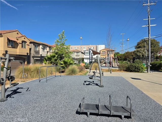 14910 W Castille, Sylmar, CA 91342