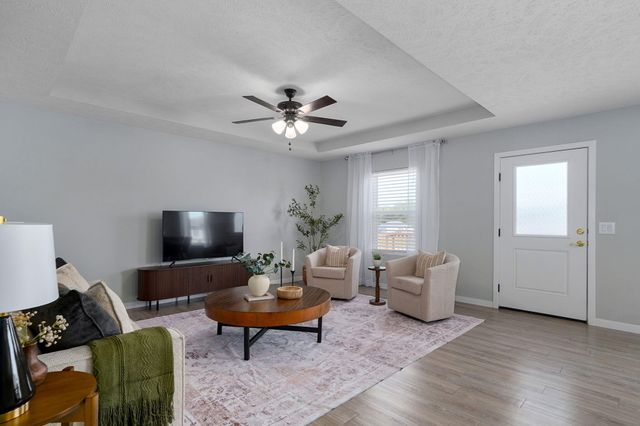 1459 E Habersham Street, Republic, MO 65738