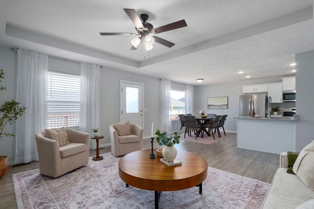 1459 E Habersham Street, Republic, MO 65738