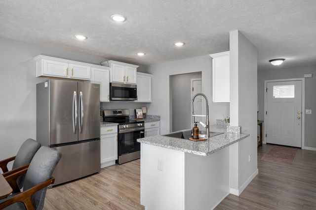 1459 E Habersham Street, Republic, MO 65738