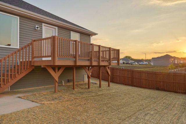 1459 E Habersham Street, Republic, MO 65738