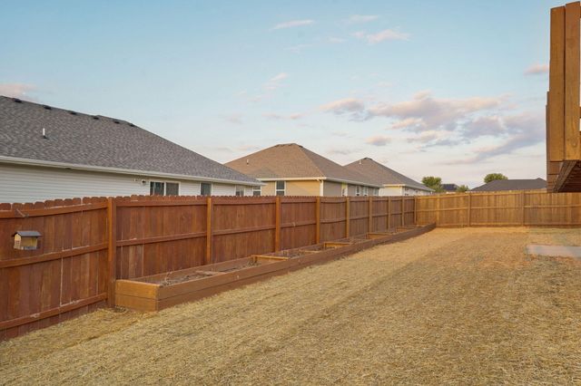 1459 E Habersham Street, Republic, MO 65738