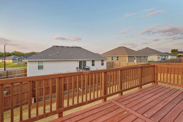 1459 E Habersham Street, Republic, MO 65738