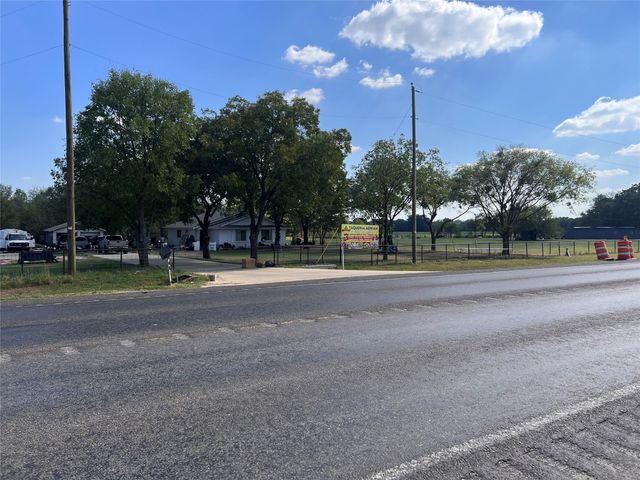 3100 S Dallas Avenue, Lancaster, TX 75146