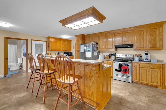 442 Carr Rd, Manchester, TN 37355