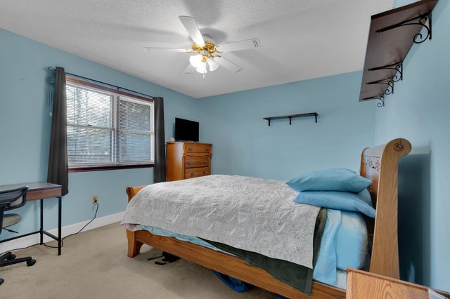 442 Carr Rd, Manchester, TN 37355