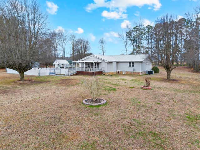 442 Carr Rd, Manchester, TN 37355