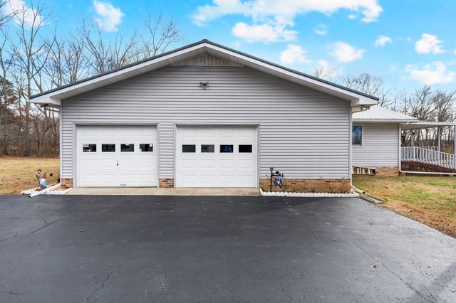 442 Carr Rd, Manchester, TN 37355