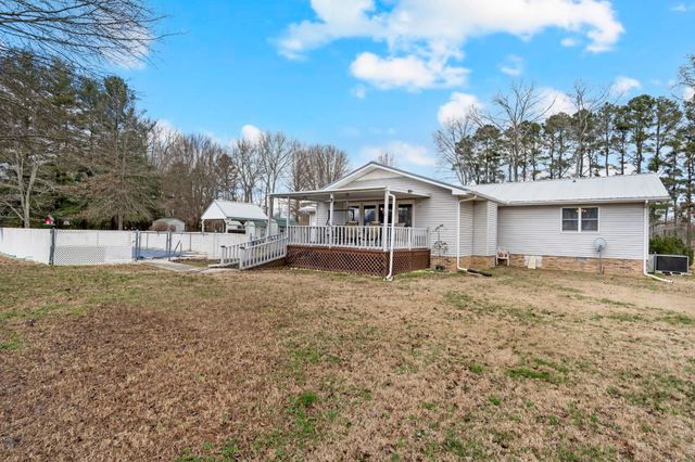 442 Carr Rd, Manchester, TN 37355