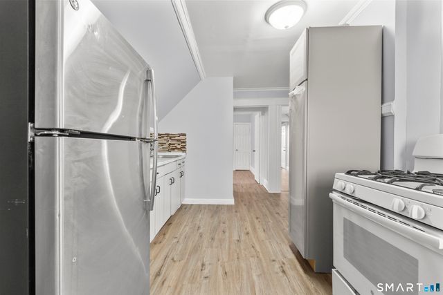 48 Park Terrace 3, Bridgeport, CT 06604