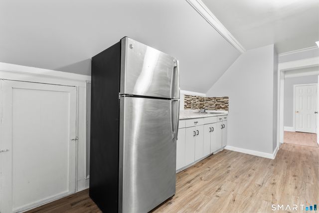 48 Park Terrace 3, Bridgeport, CT 06604