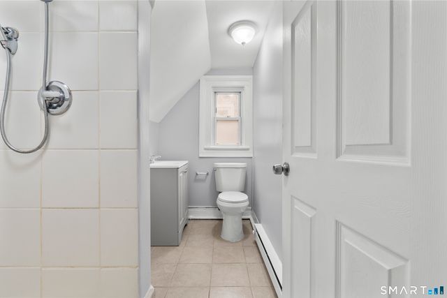 48 Park Terrace 3, Bridgeport, CT 06604