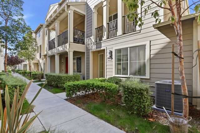 37558 Cape Cod Road, Newark, CA 94560