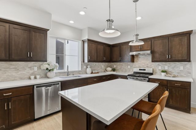 37558 Cape Cod Road, Newark, CA 94560