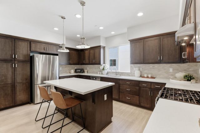 37558 Cape Cod Road, Newark, CA 94560