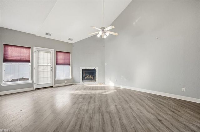 5029 Glen Canyon DR, Virginia Beach, VA 23462