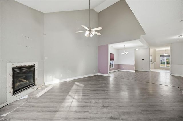 5029 Glen Canyon DR, Virginia Beach, VA 23462