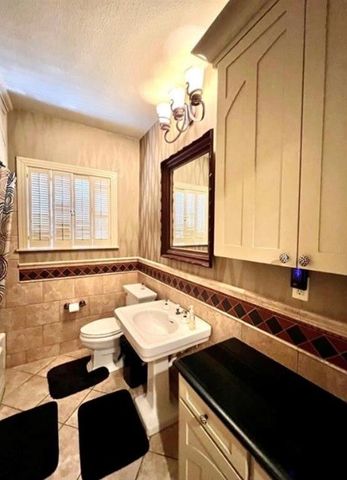 437 Dudley Drive, Shreveport, LA 71104