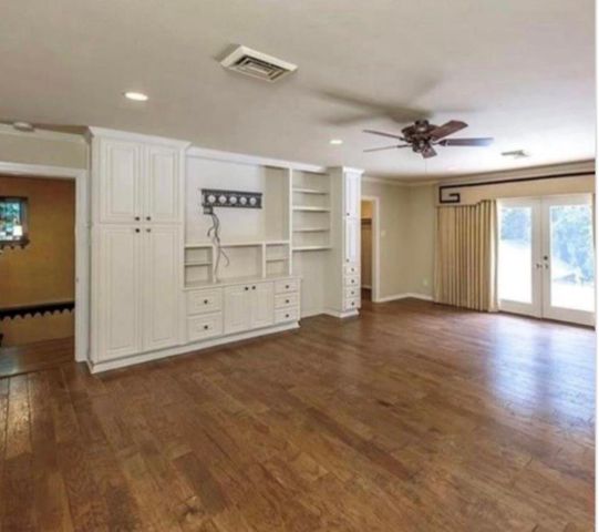 437 Dudley Drive, Shreveport, LA 71104