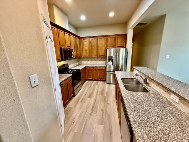 39 Butternut Grove Place, The Woodlands, TX 77375