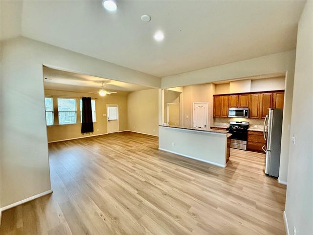 39 Butternut Grove Place, The Woodlands, TX 77375