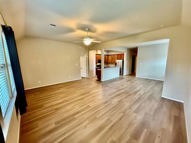 39 Butternut Grove Place, The Woodlands, TX 77375