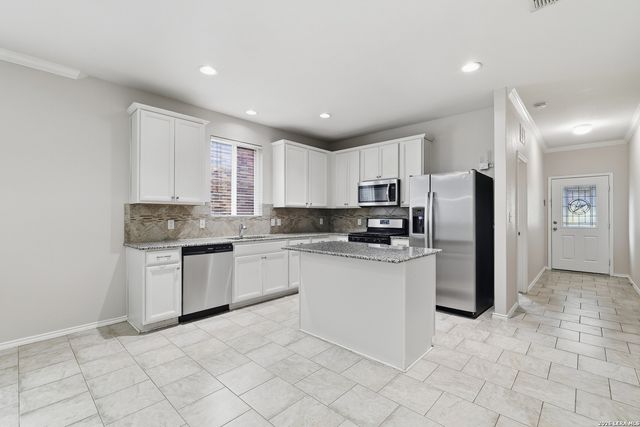 14003 LAUREL BR, San Antonio, TX 78245