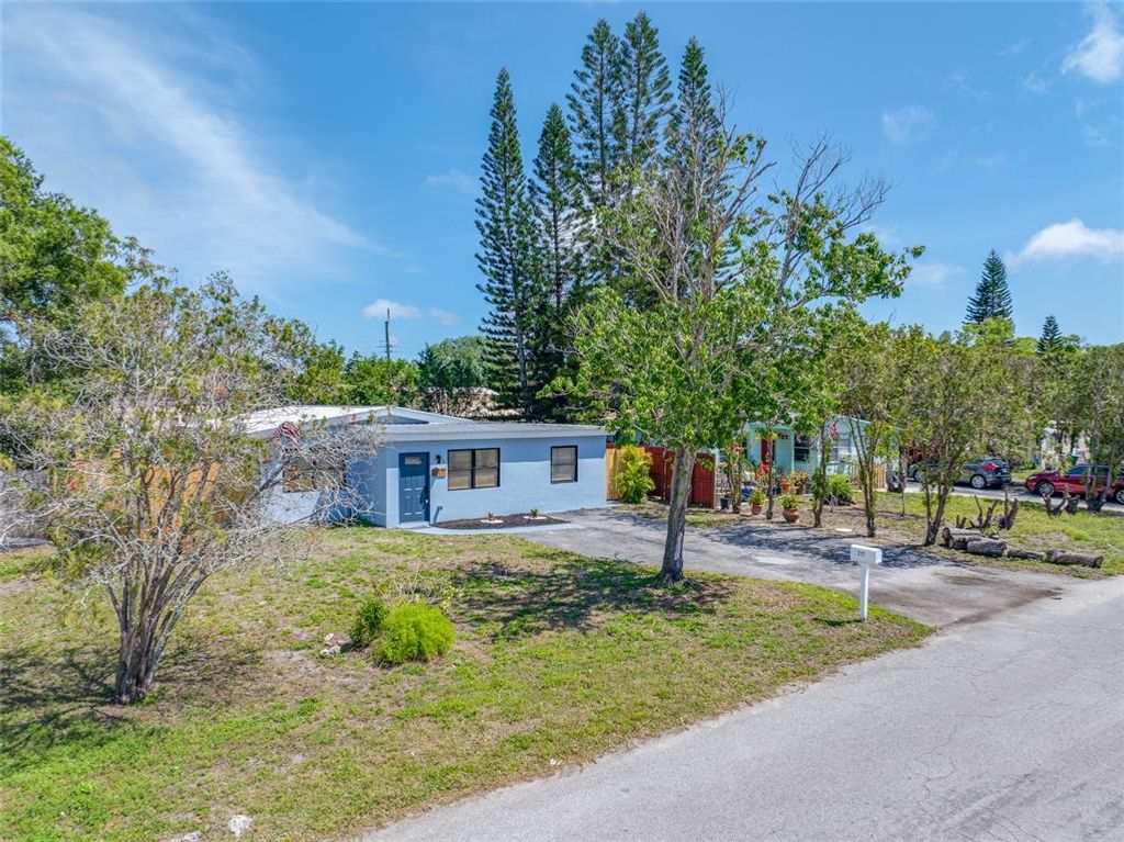 217 EMERALD LANE, Largo, FL 33771
