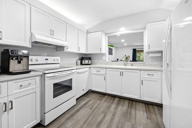 22415 SW 61ST Way 206, Boca Raton, FL 33428