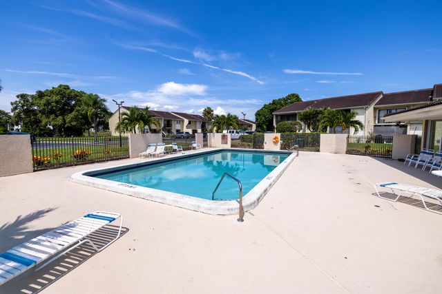 22415 SW 61ST Way 206, Boca Raton, FL 33428