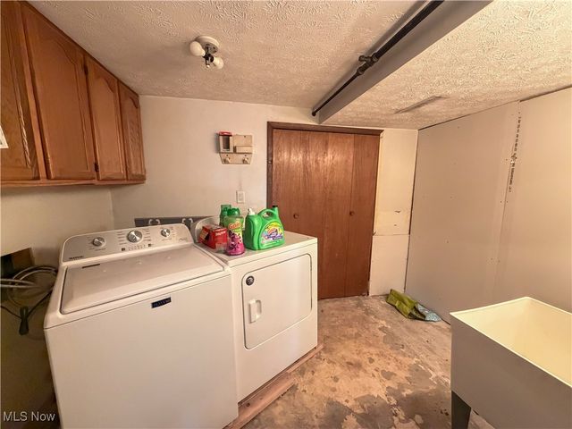 4089 Wyoga Lake Road, Stow, OH 44224