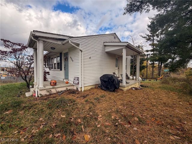 4089 Wyoga Lake Road, Stow, OH 44224