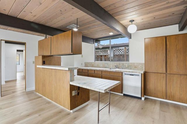 827 Cumberland Drive, Sunnyvale, CA 94087