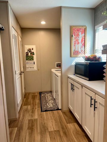 1192 Fount Hubbard Road, London, KY 40741