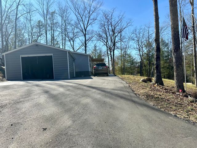 1192 Fount Hubbard Road, London, KY 40741