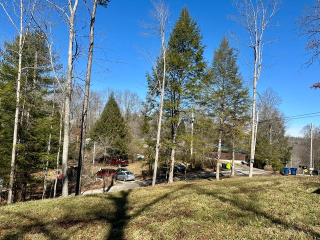 1192 Fount Hubbard Road, London, KY 40741