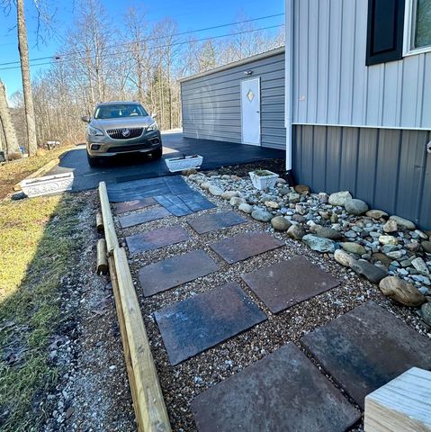 1192 Fount Hubbard Road, London, KY 40741