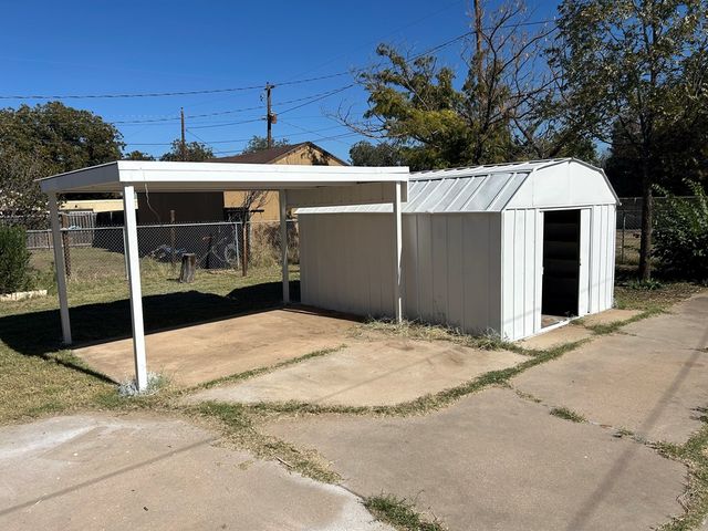 1903 S Main St, Big Spring, TX 79720
