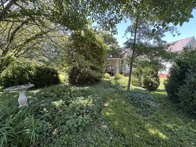 211 Homewood Dr, Murfreesboro, TN 37127