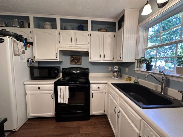 211 Homewood Dr, Murfreesboro, TN 37127