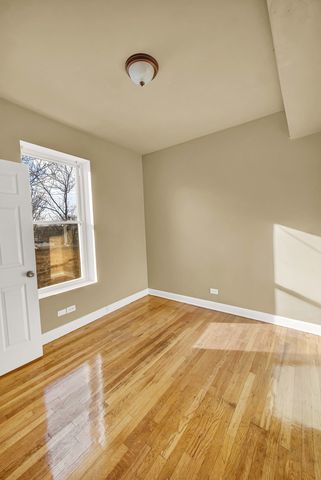 3410 W Walnut Street, Chicago, IL 60624