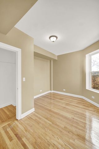 3410 W Walnut Street, Chicago, IL 60624